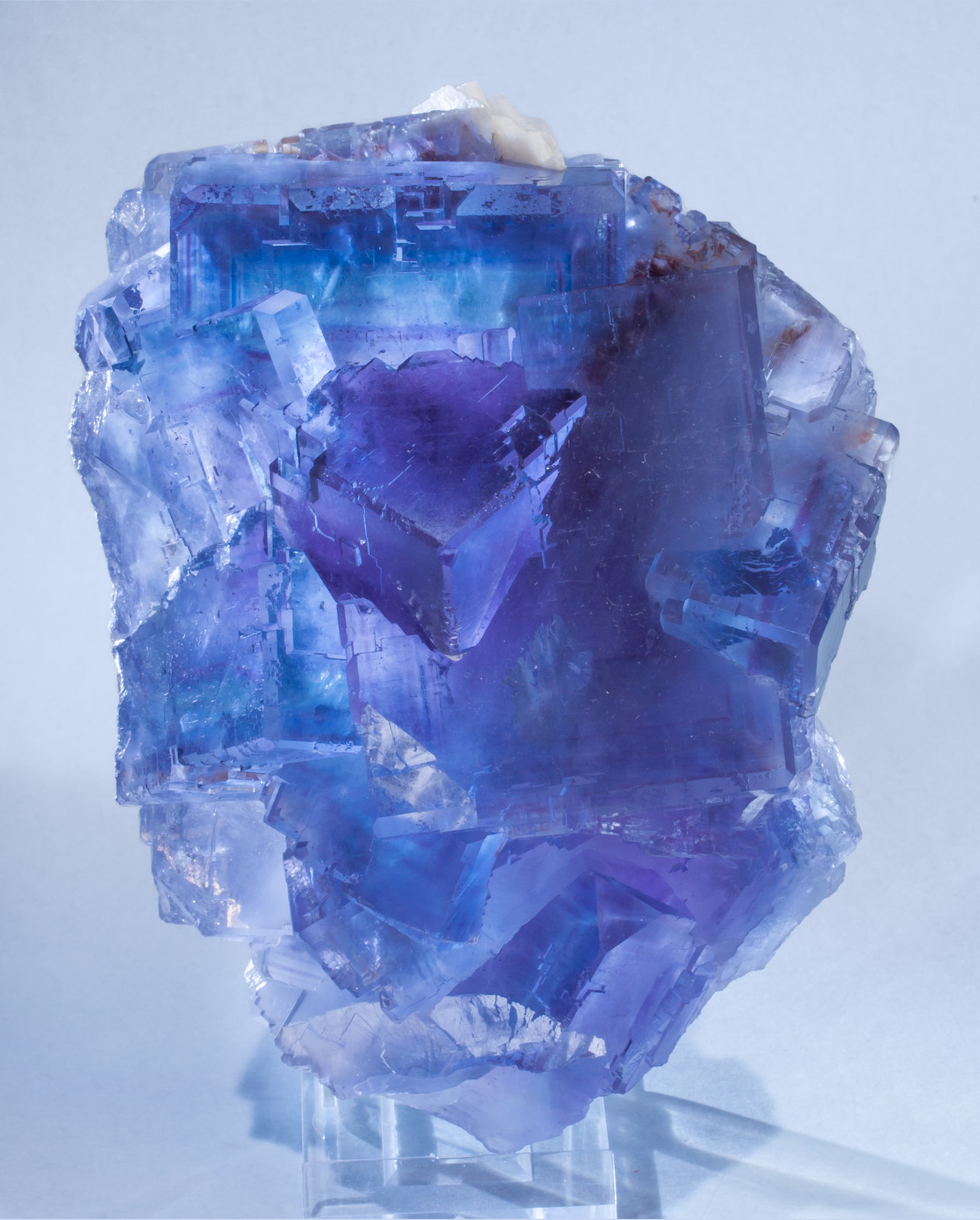 specimens/s_imagesAK0/Fluorite-GG96AK0f2.jpg