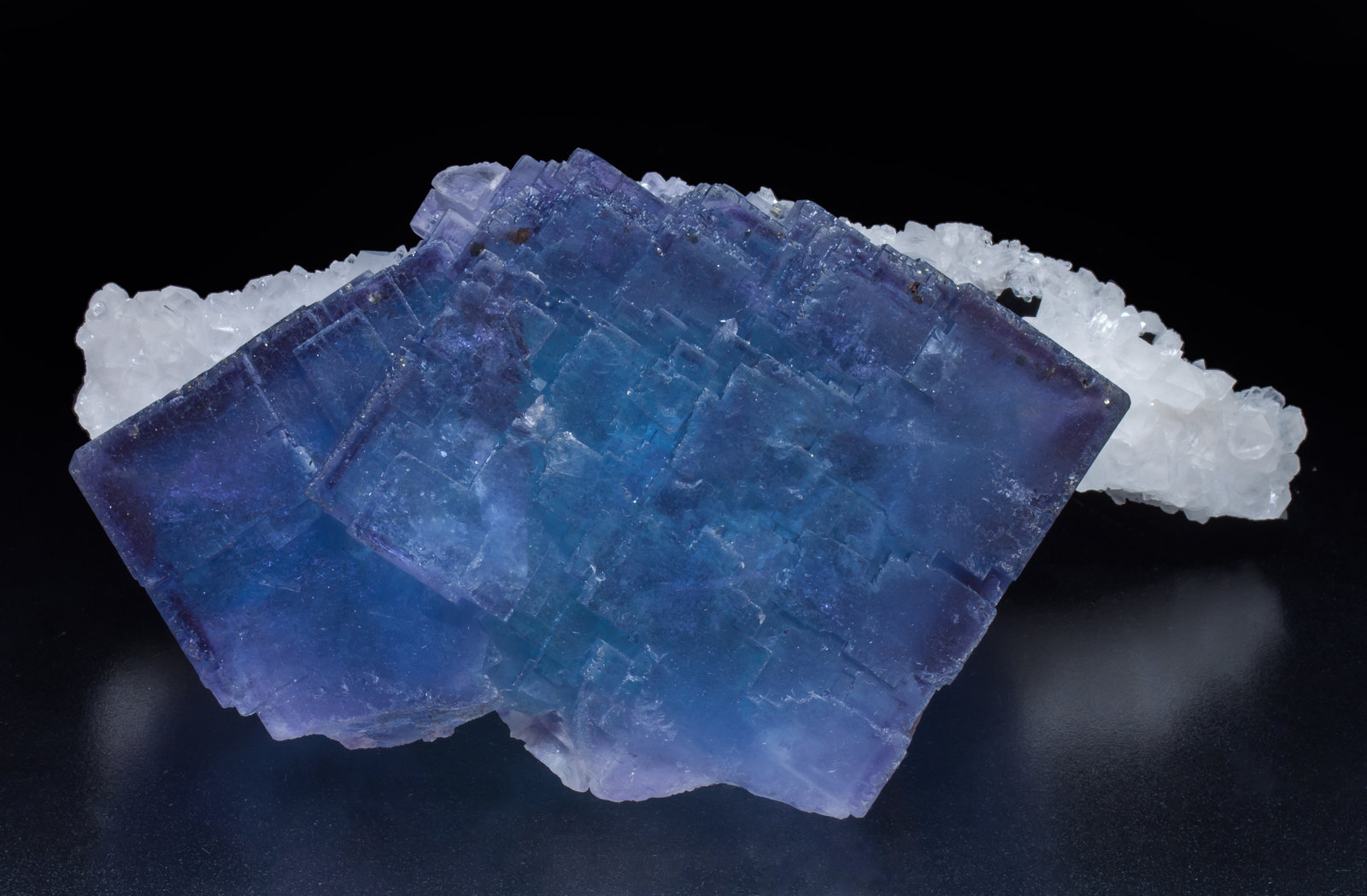 specimens/s_imagesAK0/Fluorite-NP92AK0t.jpg