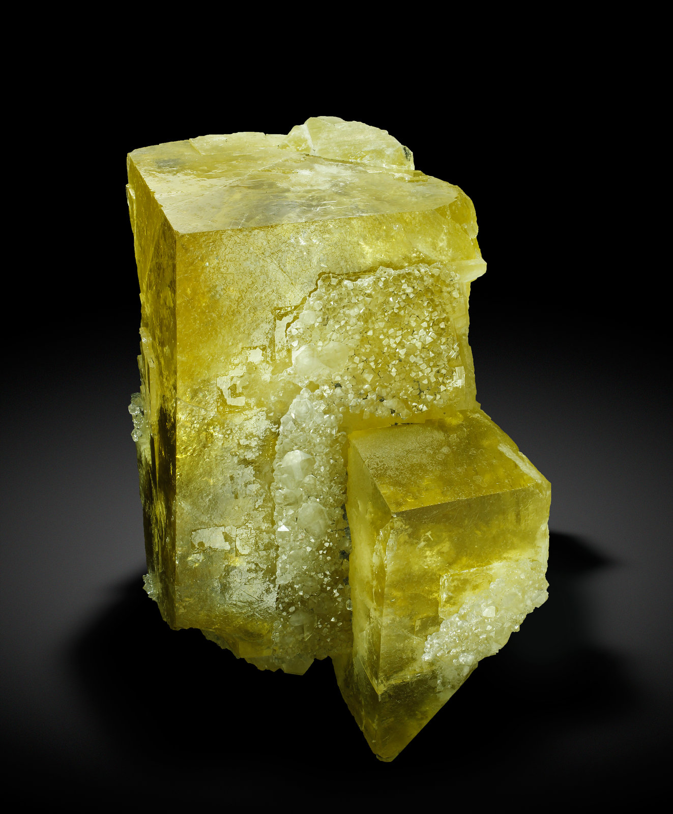 specimens/s_imagesAK2/Fluorite-TF89AK2_3276_s.jpg