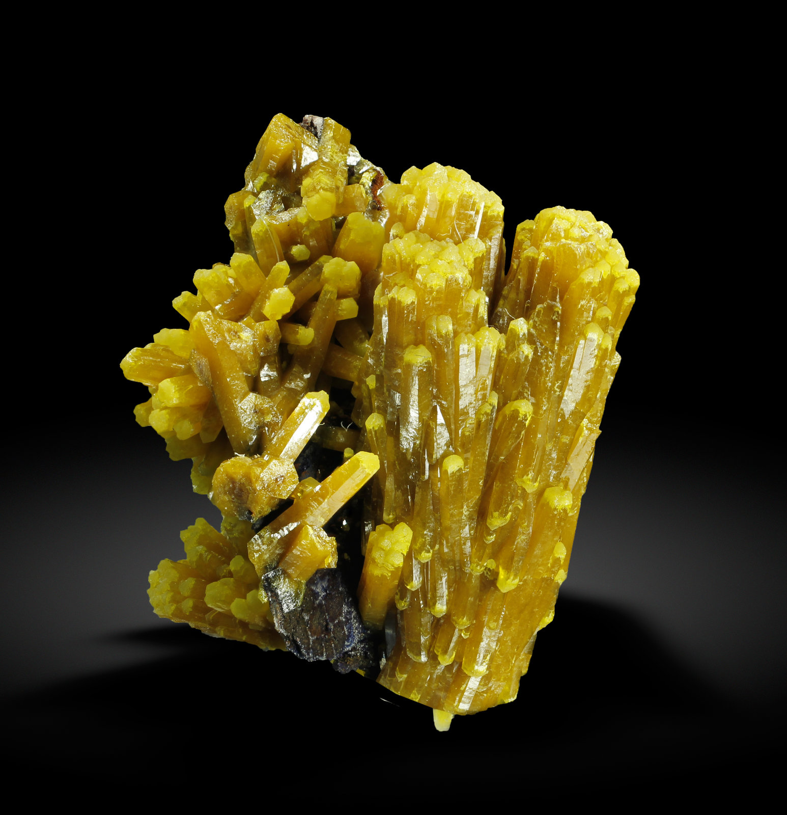 specimens/s_imagesAK2/Pyromorphite-LF11AK2_2747_f.jpg