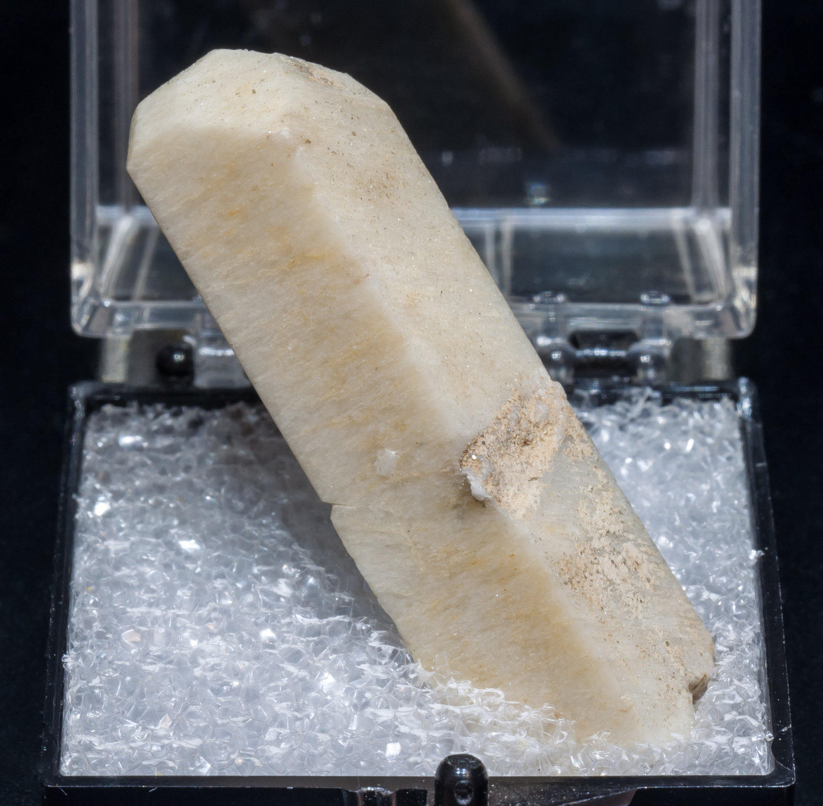 specimens/s_imagesAK3/Orthoclase-TM9AK3f.jpg