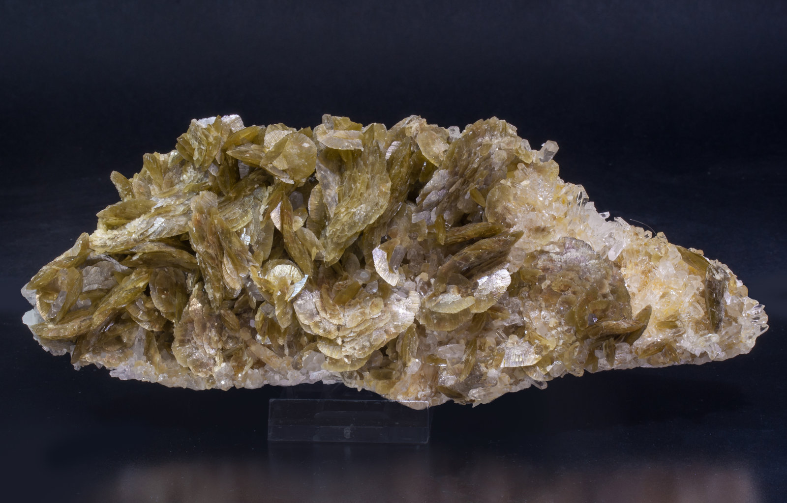 specimens/s_imagesAK4/Siderite-LM94AK4f.jpg