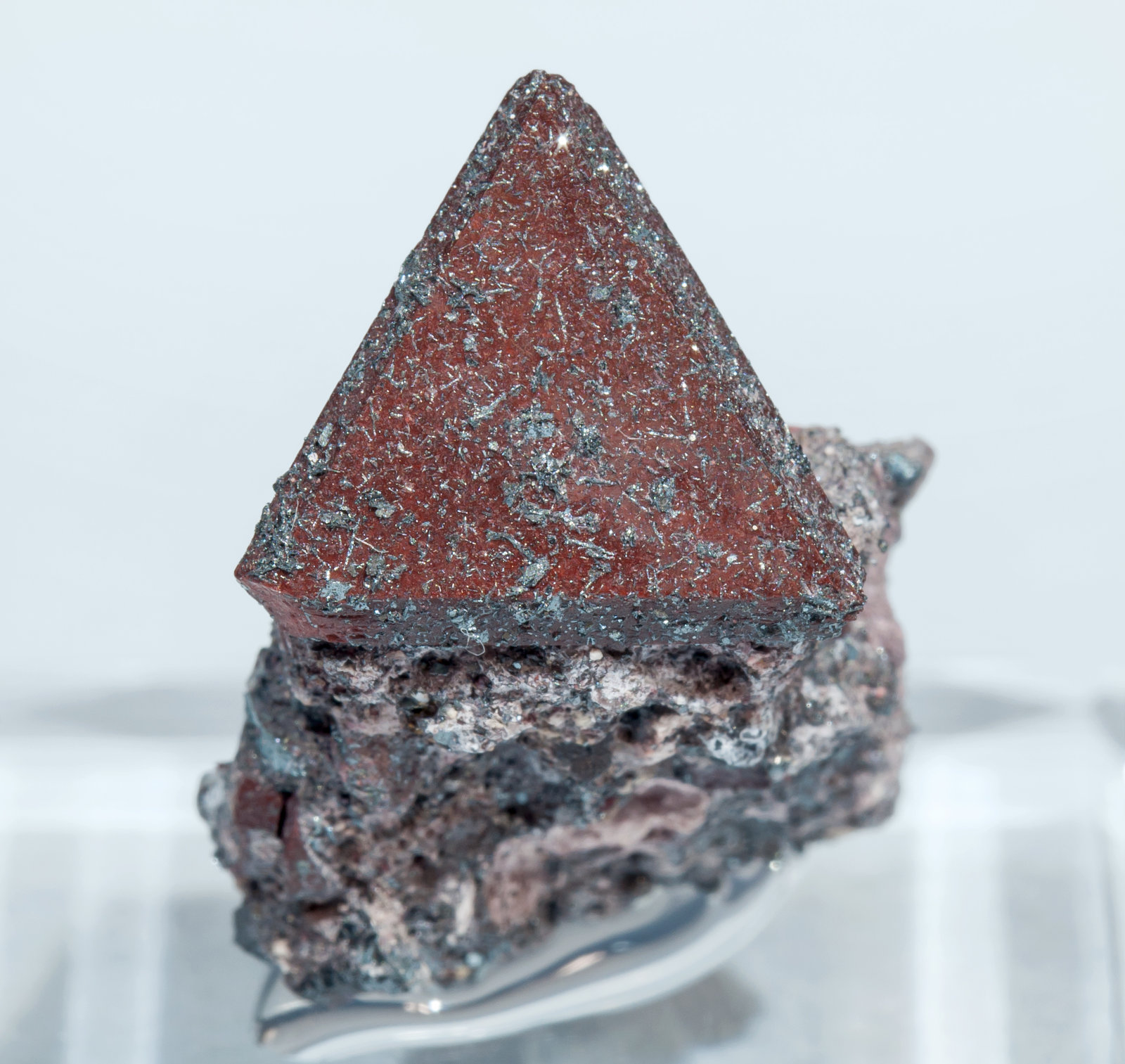 specimens/s_imagesAK6/Zunyite-MX37AK6f.jpg