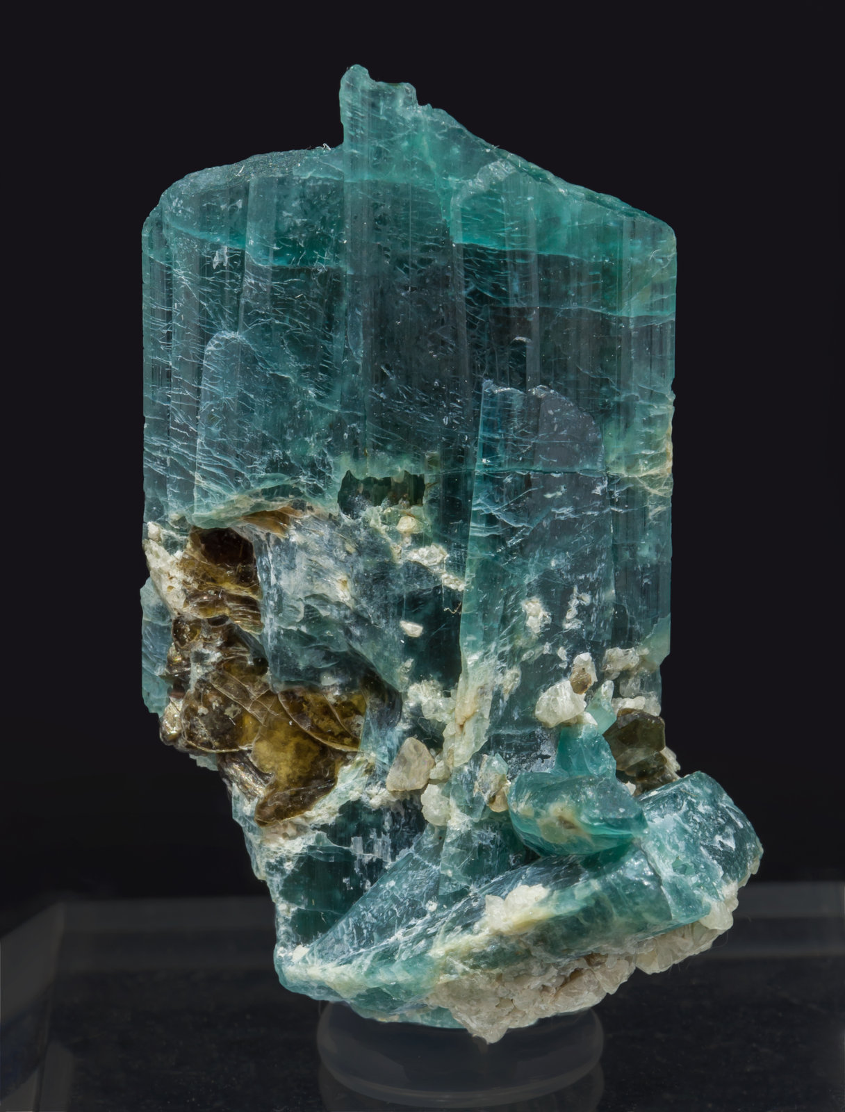 specimens/s_imagesAK7/Grandidierite-EZ86AK7f1.jpg