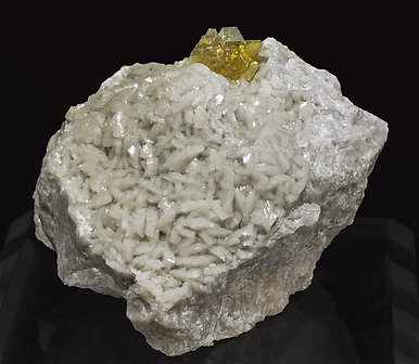 Hydroxylbastn�site-(Ce) with Dolomite. 
