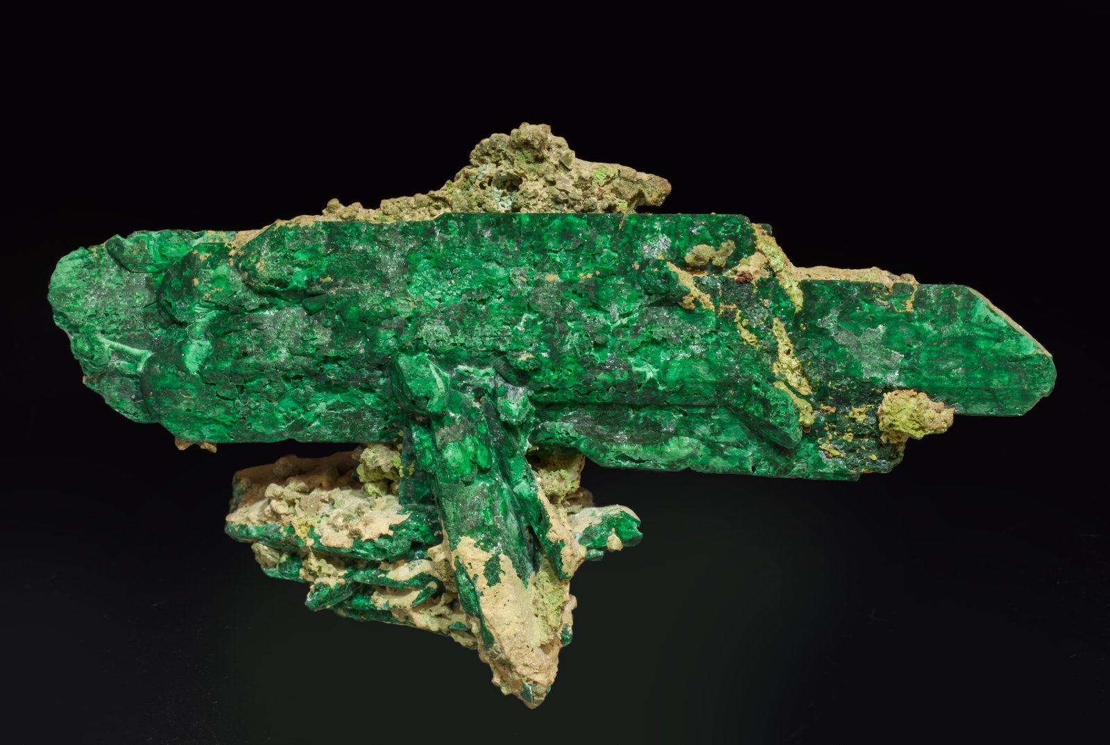 specimens/s_imagesAK7/Malachite-MC51AK7f.jpg