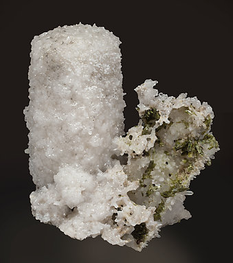 Calcite (variety kanonenspat) with Epidote and Quartz. Rear