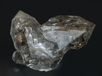 Quartz with inclusions. Side