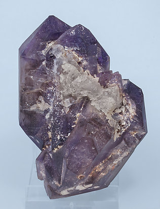 Quartz (variety amethyst) doubly terminated. Rear