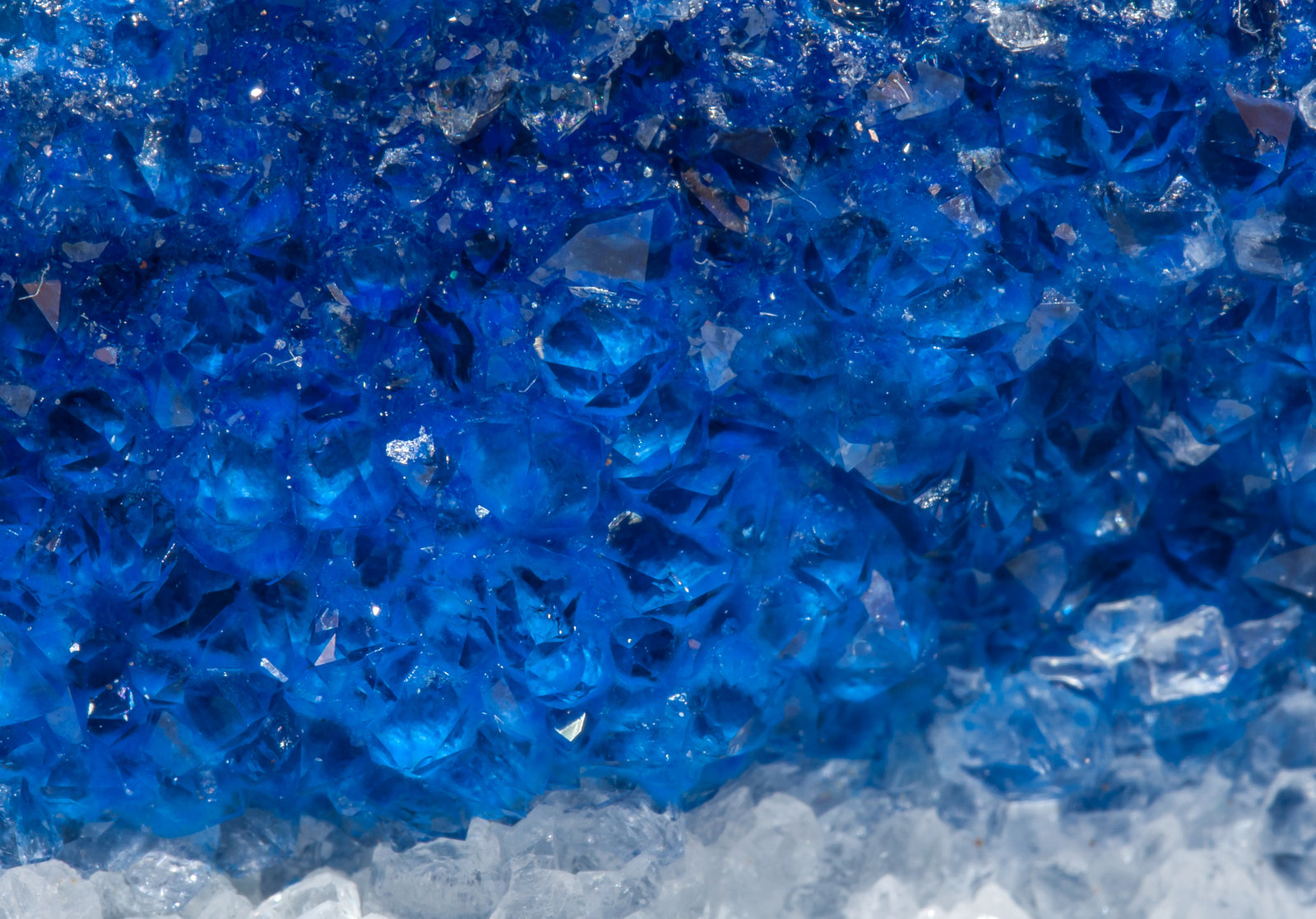 specimens/s_imagesAL2/Shattuckite-TR53AL2d.jpg