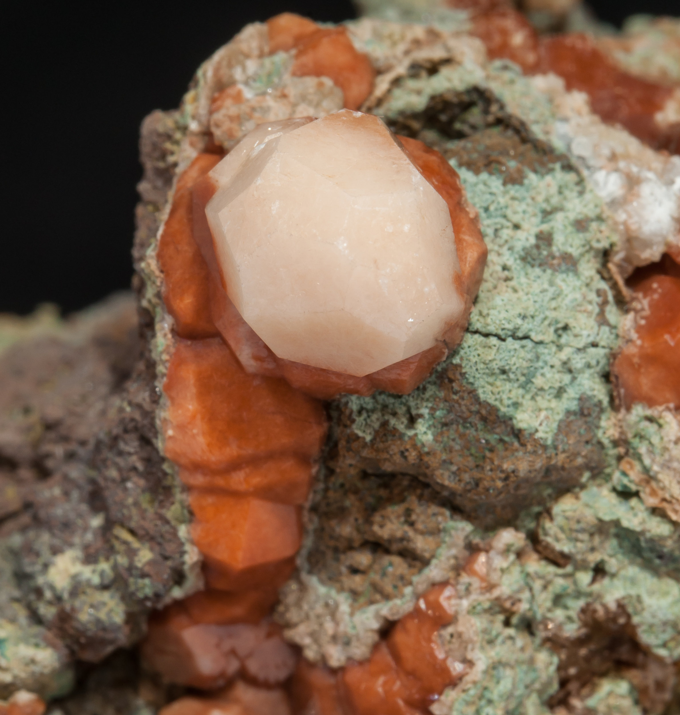 specimens/s_imagesAL3/Analcime-EM36AL3d.jpg