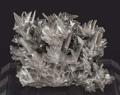 Twinned Cerussite. Front