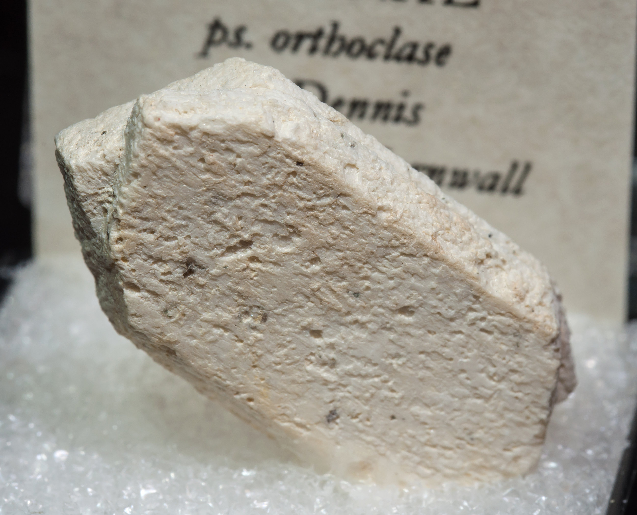 specimens/s_imagesAL3/Kaolinite-TG86AL3f2.jpg