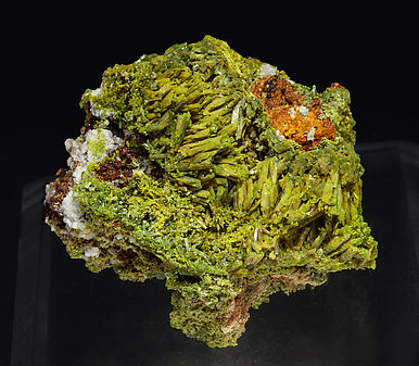 Pyromorphite. Front