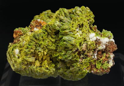 Pyromorphite. Rear