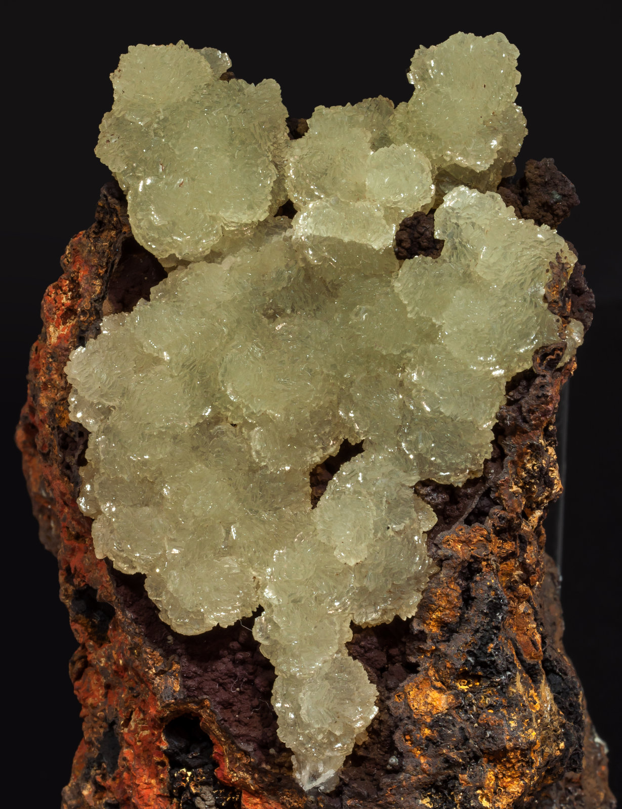 specimens/s_imagesAL4/Austinite-TD89AL4d1.jpg