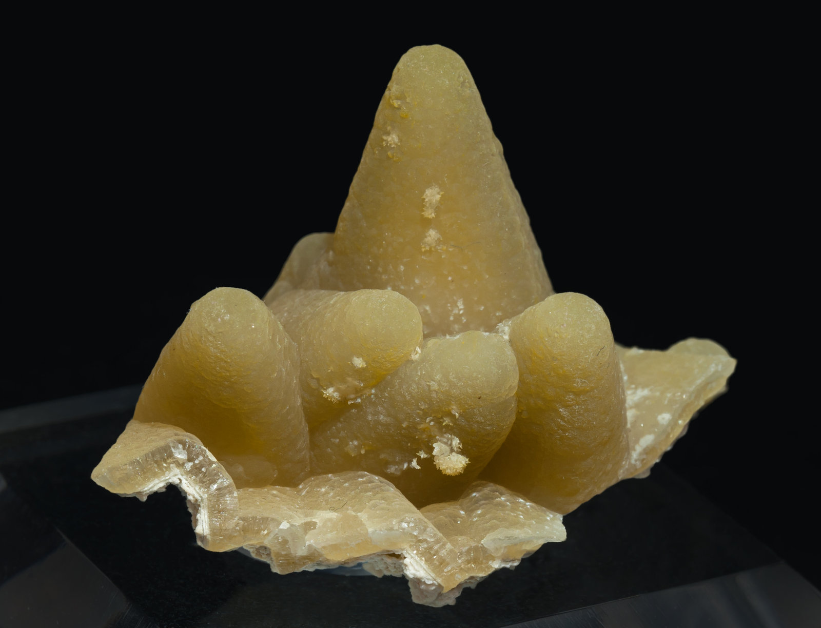 specimens/s_imagesAL4/Smithsonite-TX26AL4s.jpg