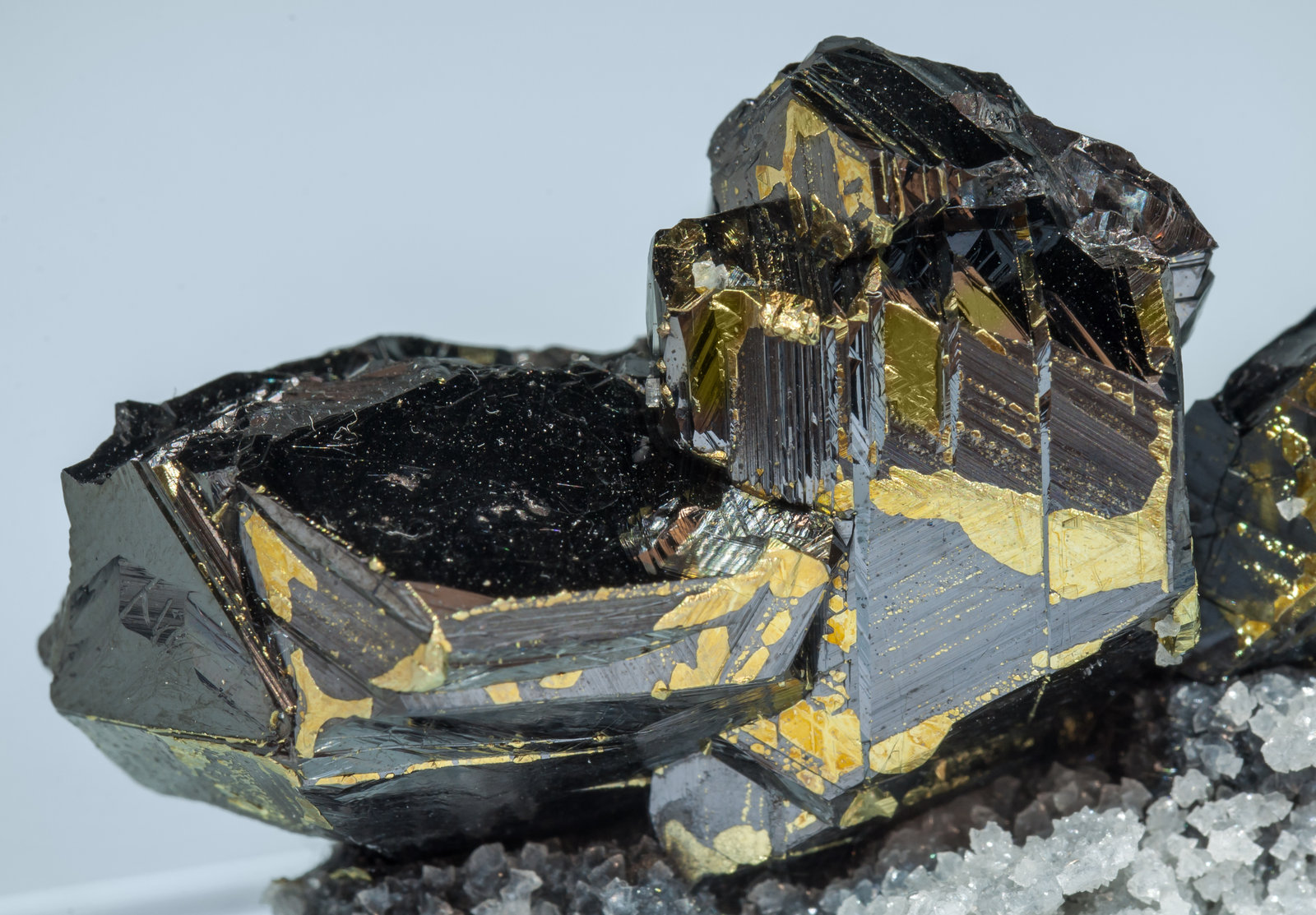 specimens/s_imagesAL4/Sphalerite-MT69AL4d2.jpg