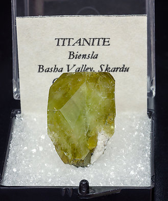 Titanite. 