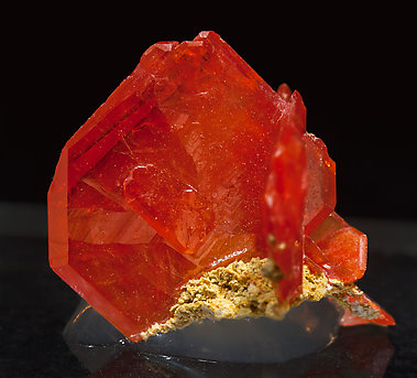 Wulfenite. Side