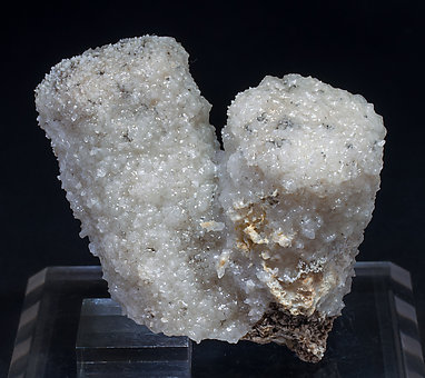 Calcite (variety kanonenspat) with Quartz. Front