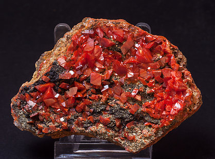 Crocoite with Vauquelinite. 