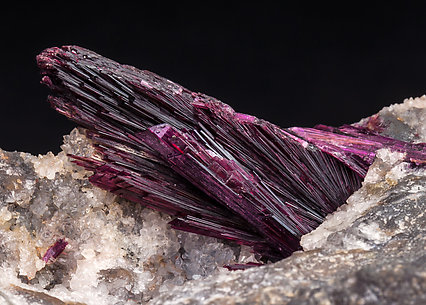 Erythrite with Quartz. 