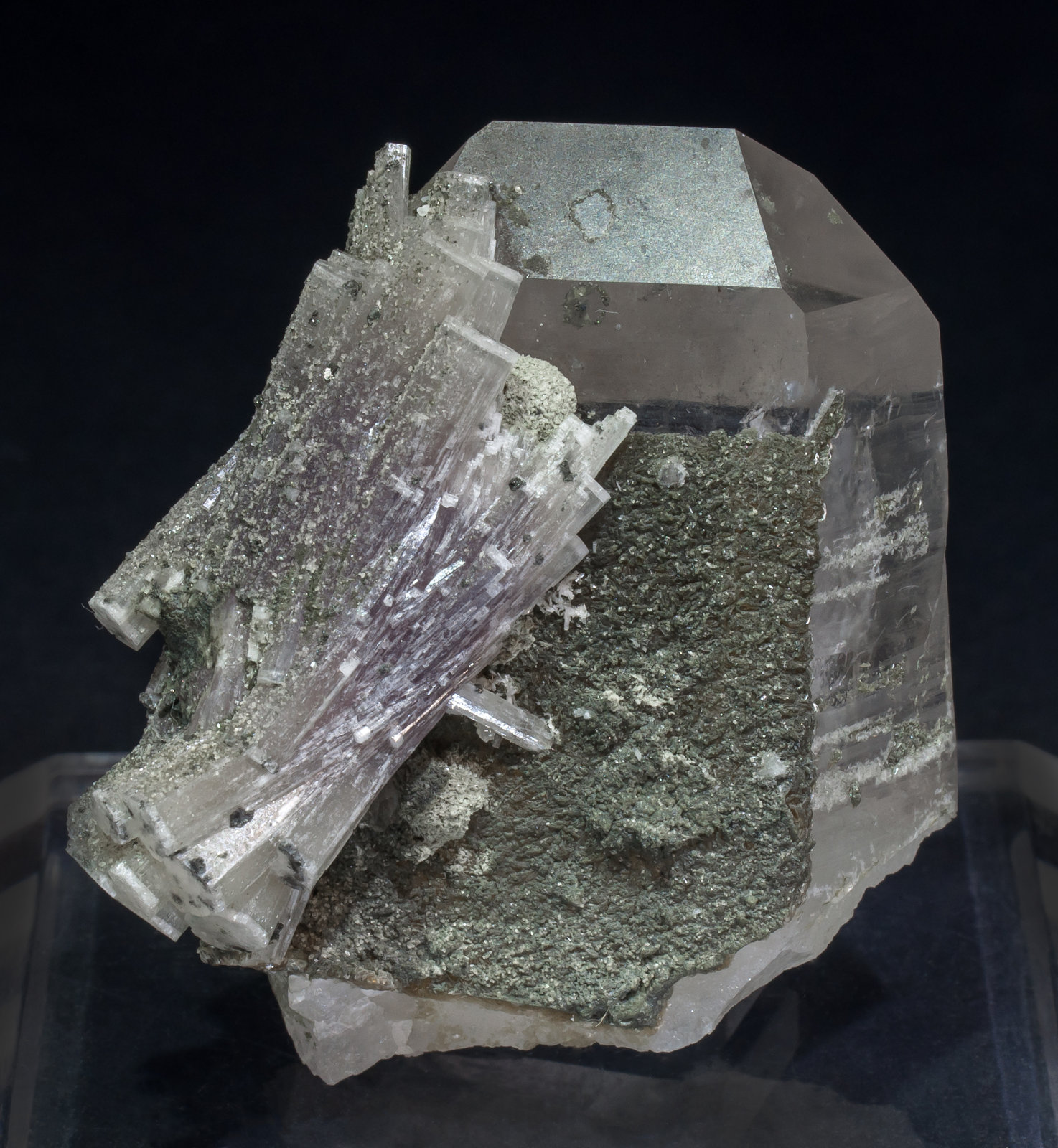 specimens/s_imagesAL5/Fluorapatite-NL48AL5r.jpg