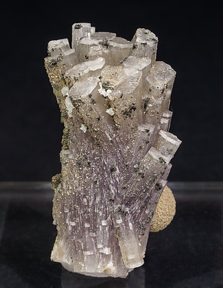 Fluorapatite with Muscovite and Chlorite. Front