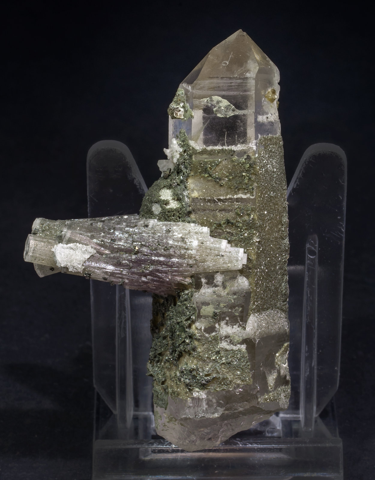 specimens/s_imagesAL5/Fluorapatite-NW47AL5r.jpg