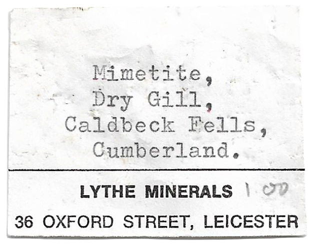 specimens/s_imagesAL5/Mimetite_campylite-NC67AL5e.jpg