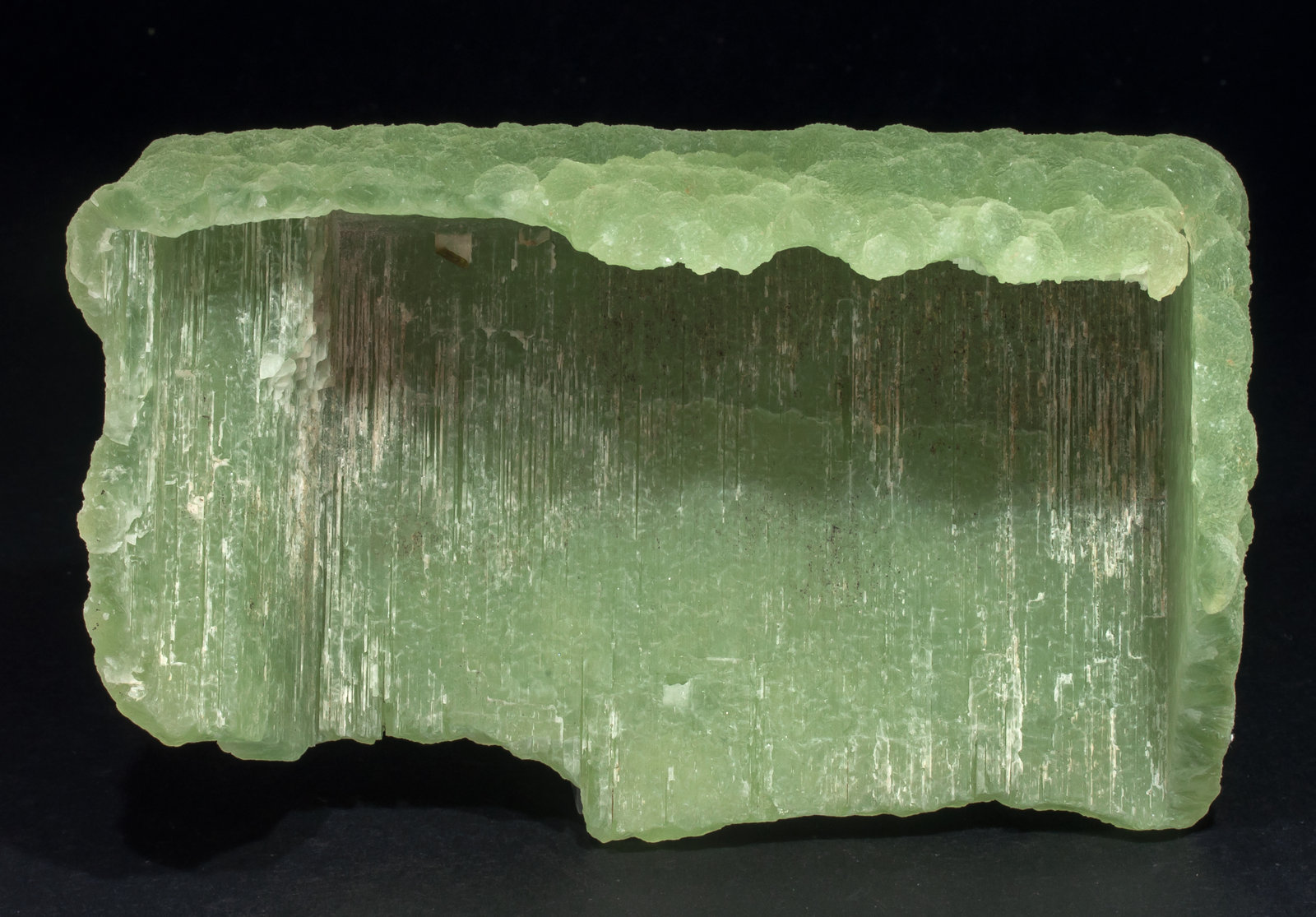 specimens/s_imagesAL5/Prehnite-TA91AL5r.jpg