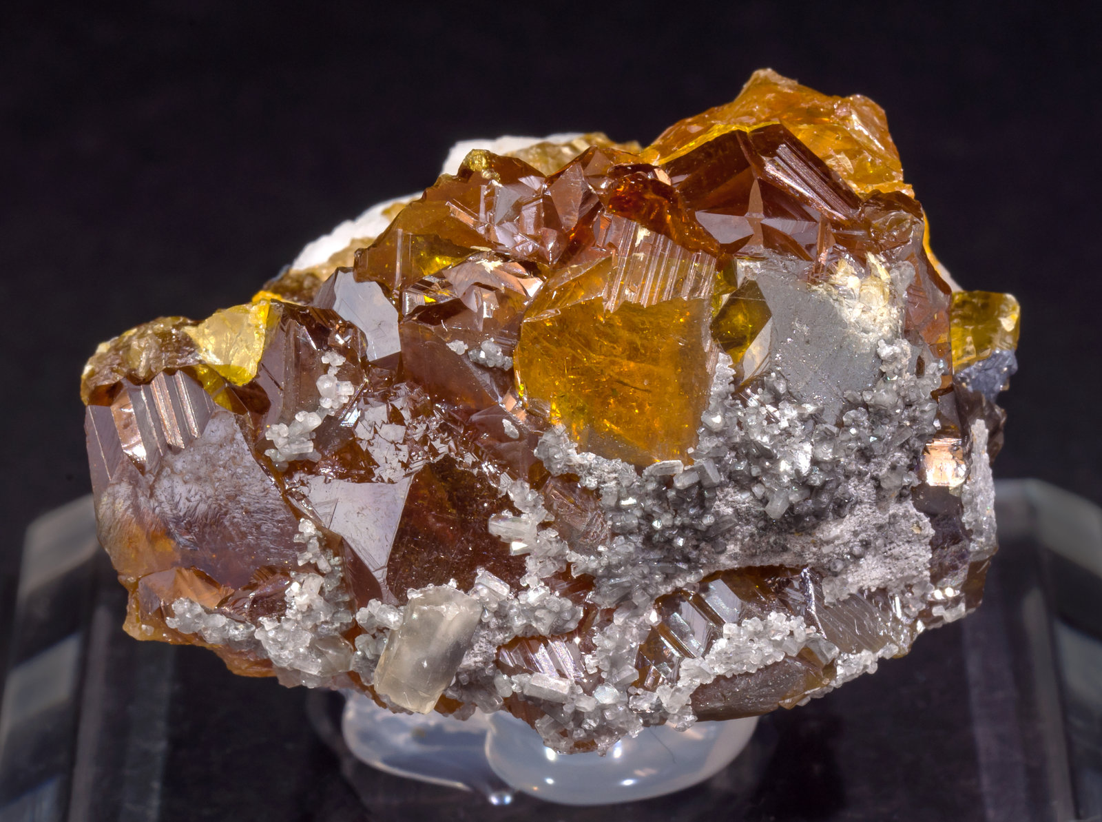specimens/s_imagesAL5/Sphalerite-NR27AL5f.jpg
