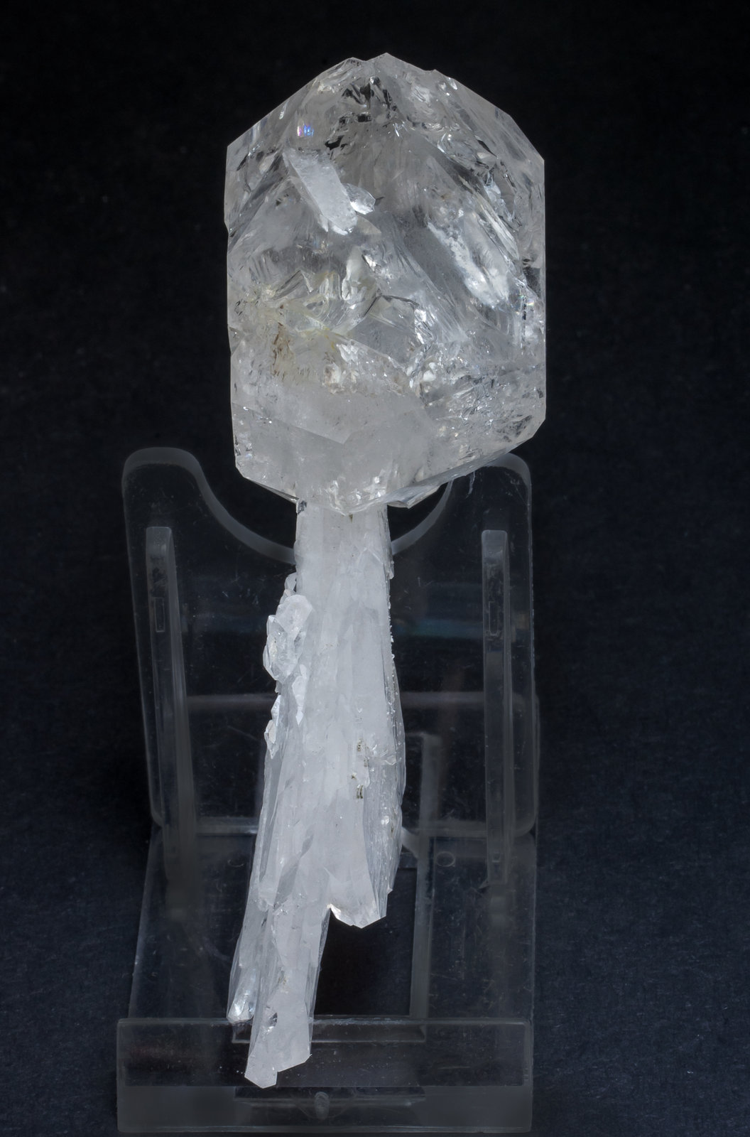 specimens/s_imagesAL6/Quartz-EF7AL6s.jpg