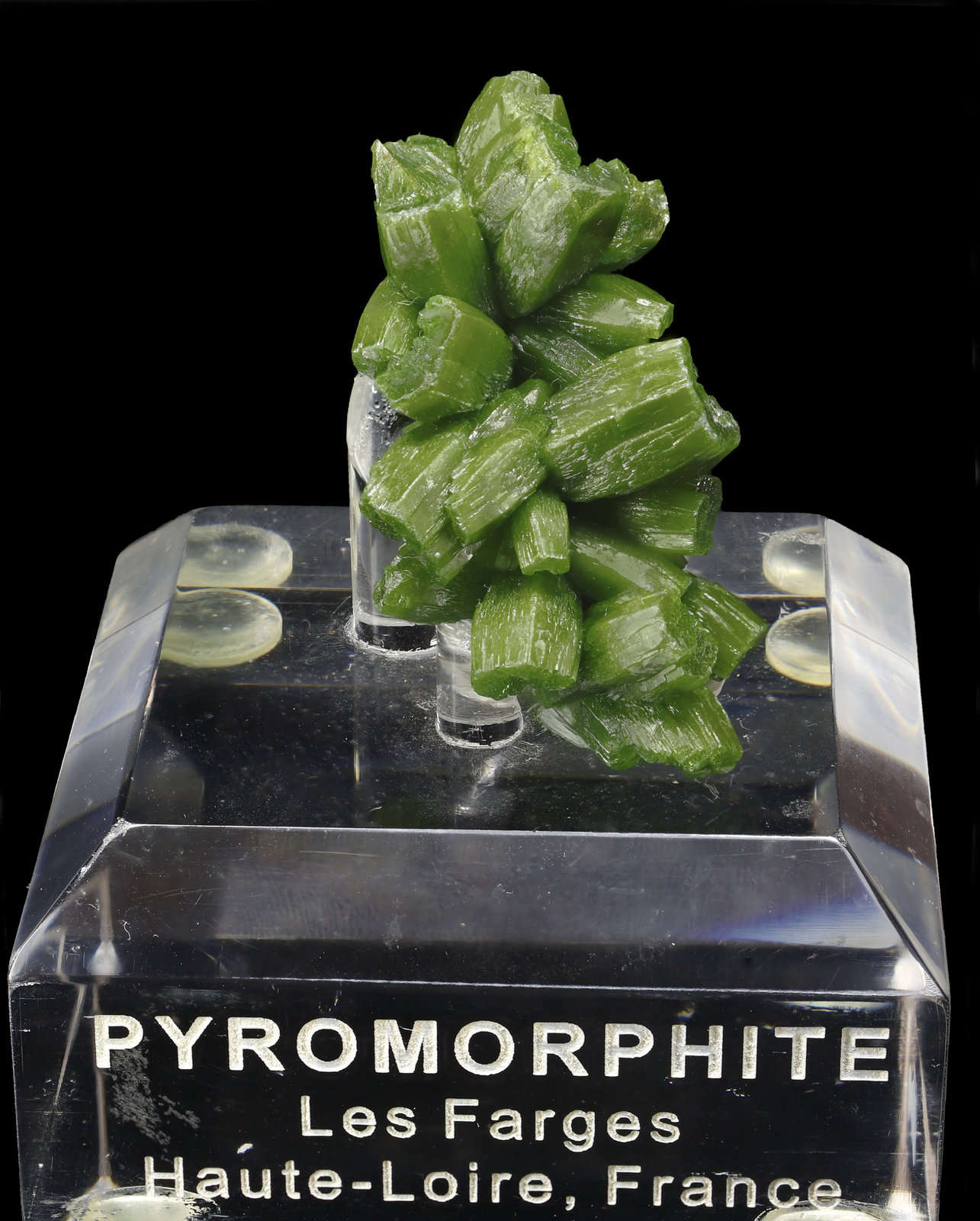 specimens/s_imagesAL7/Pyromorphite-MA96AL7_1495_f.jpg