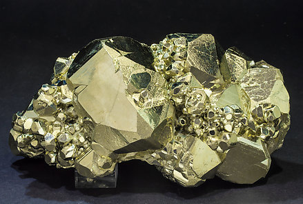 Pyrite. Front