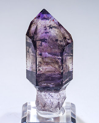 Quartz scepter (variety smoky and amethyst). Front