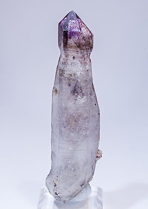 Quartz scepter (variety amethyst). Front