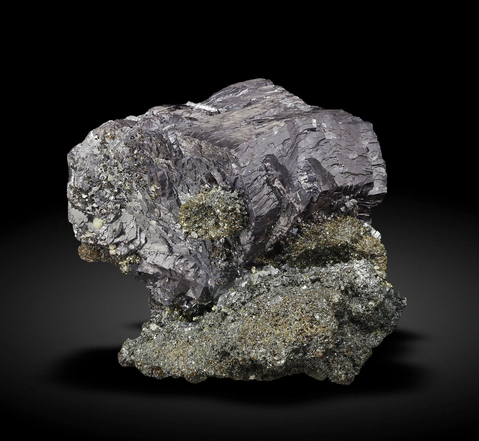 specimens/s_imagesAM0/Pyrargyrite-TE87AM0_2591_f.jpg