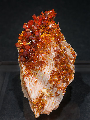 Vanadinite with Baryte. 