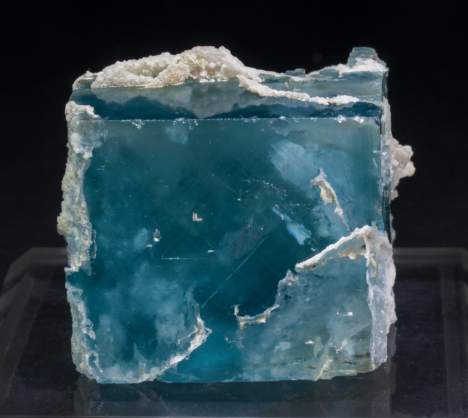 specimens/s_imagesAM1/Fluorite-EM90AM1f.jpg