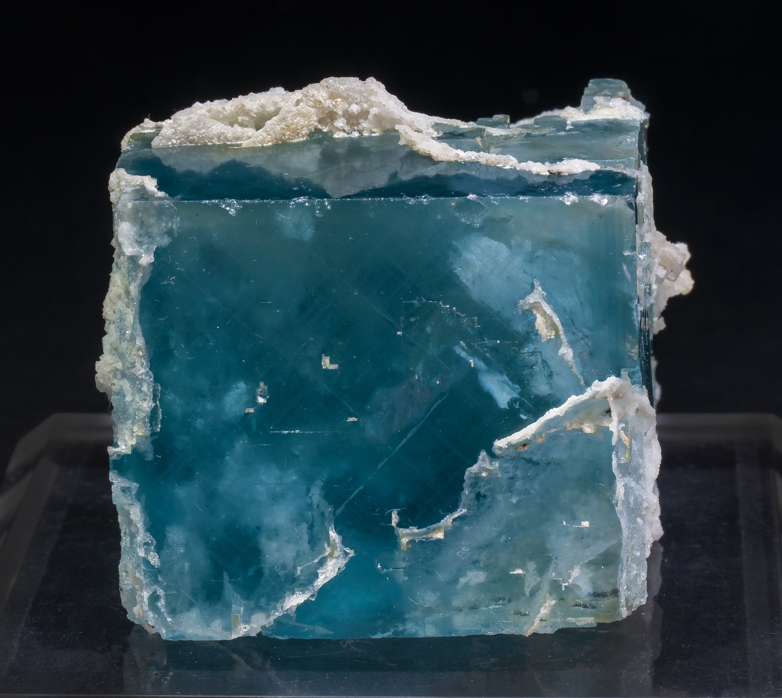 specimens/s_imagesAM1/Fluorite-EM90AM1f.jpg