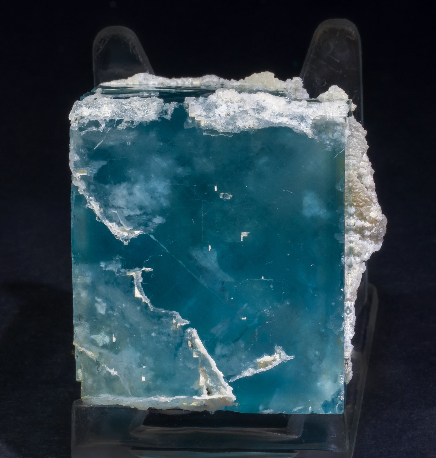 specimens/s_imagesAM1/Fluorite-EM90AM1s2.jpg