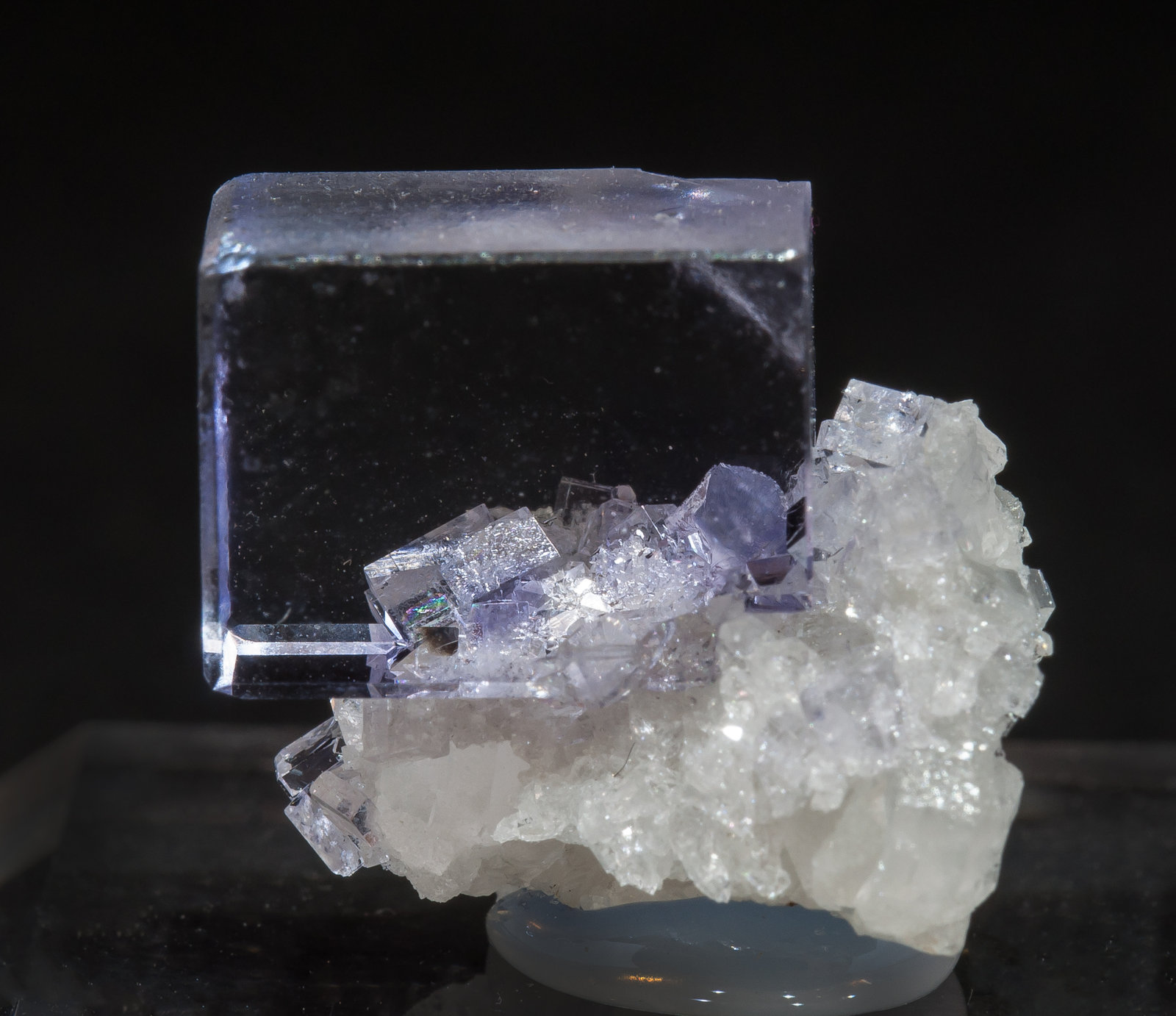 specimens/s_imagesAM1/Fluorite-NR6AM1f.jpg