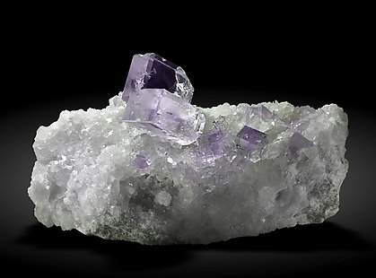 Fluorite with Quartz. Front / Photo: Joaquim Calln