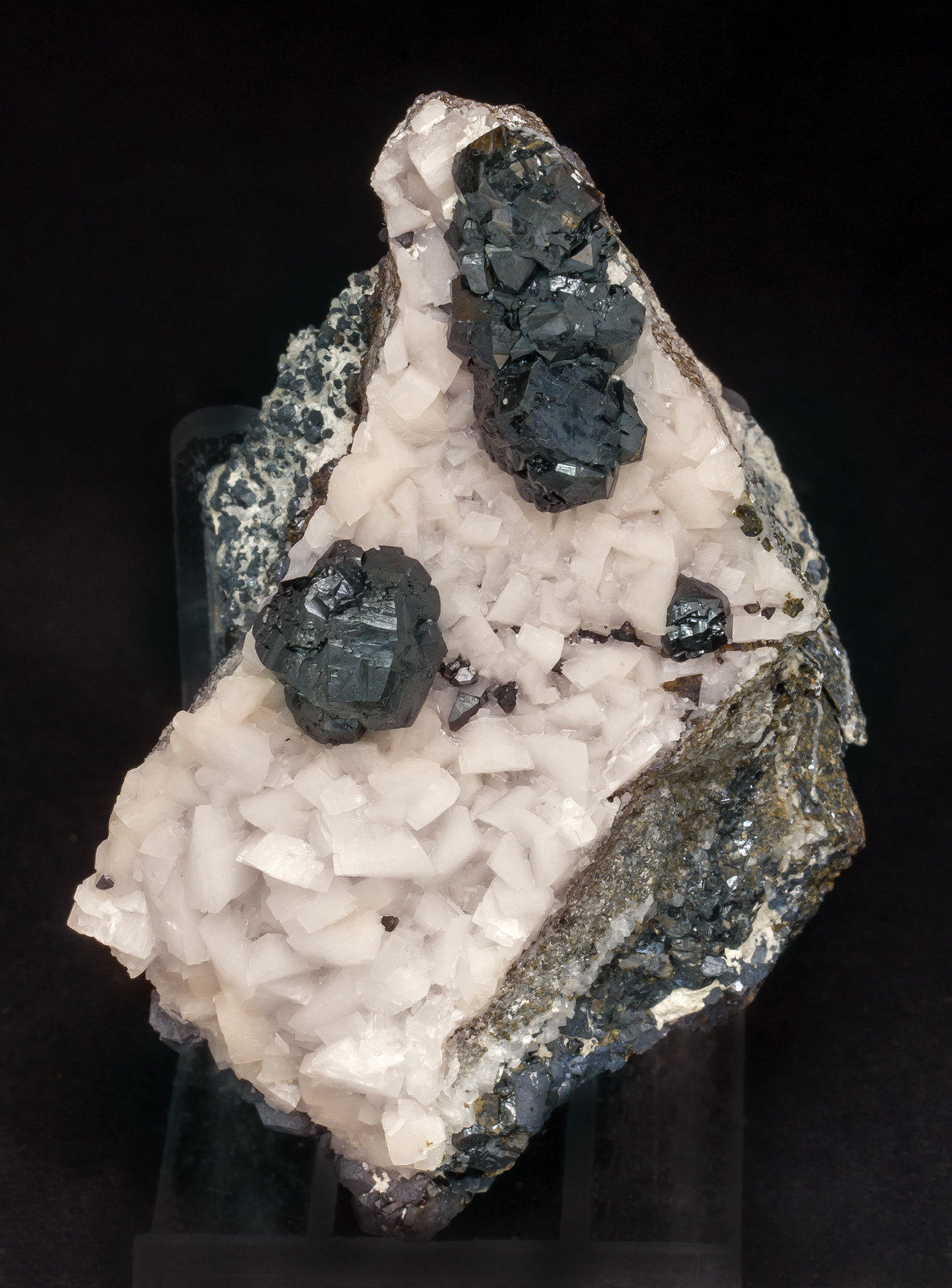 specimens/s_imagesAM1/Sphalerite-ET16AM1f.jpg