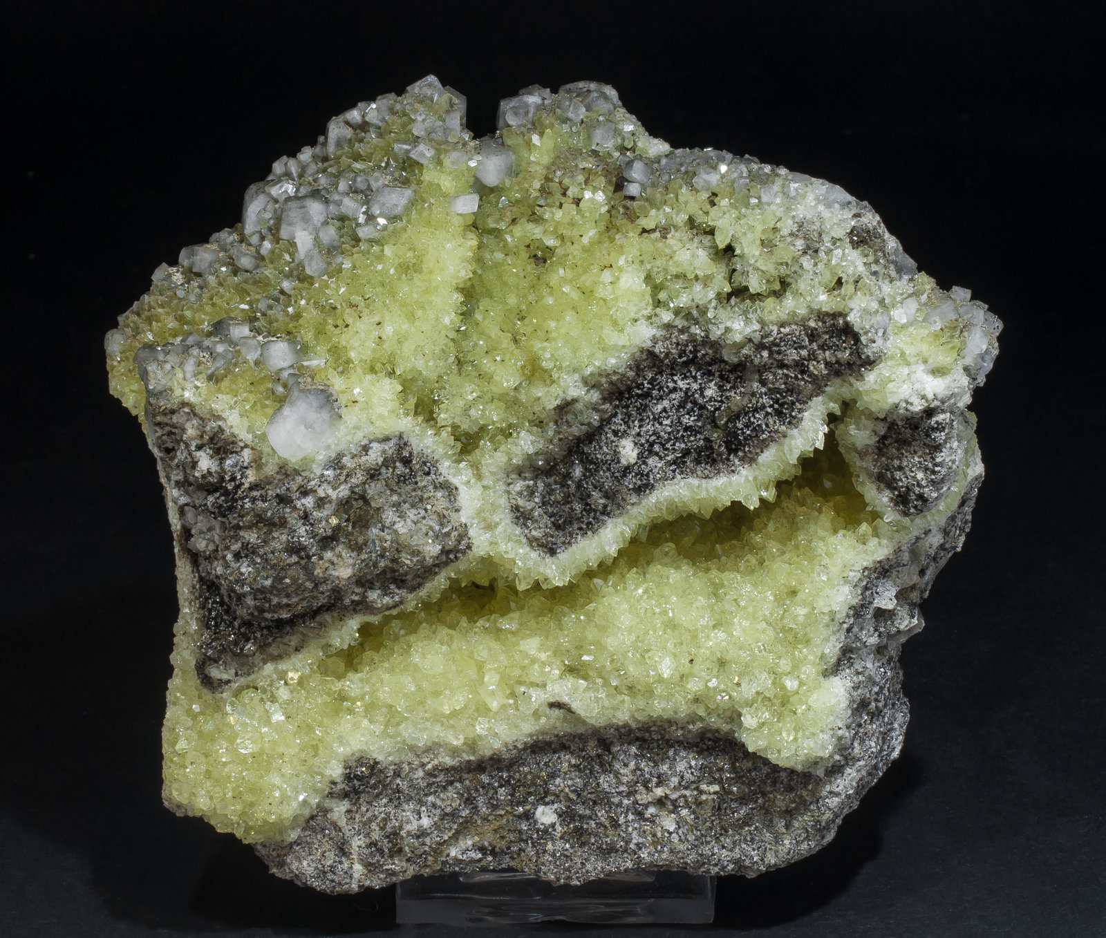 specimens/s_imagesAM2/Fluorapophyllite-K-HG49AM2f.jpg