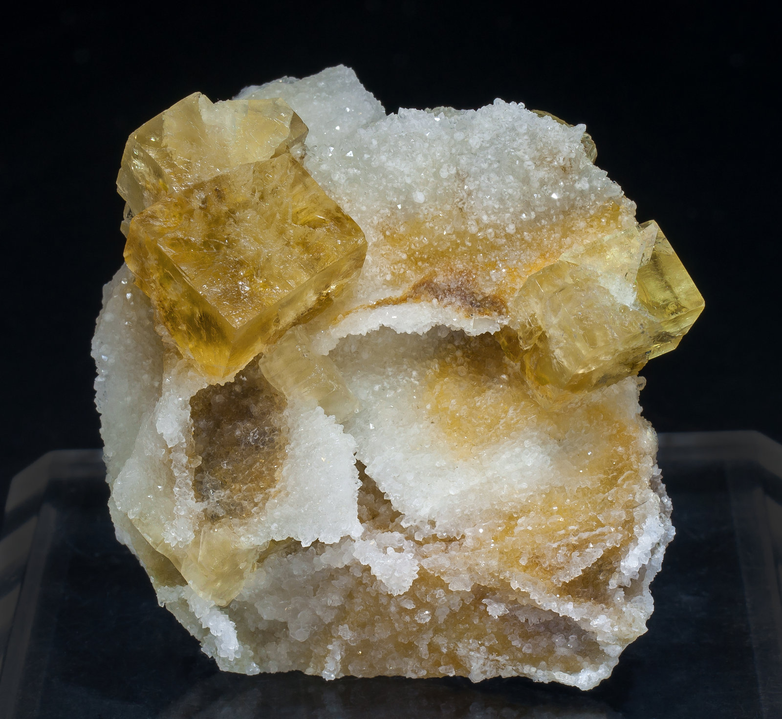 specimens/s_imagesAM2/Fluorite-EX27AM2f.jpg