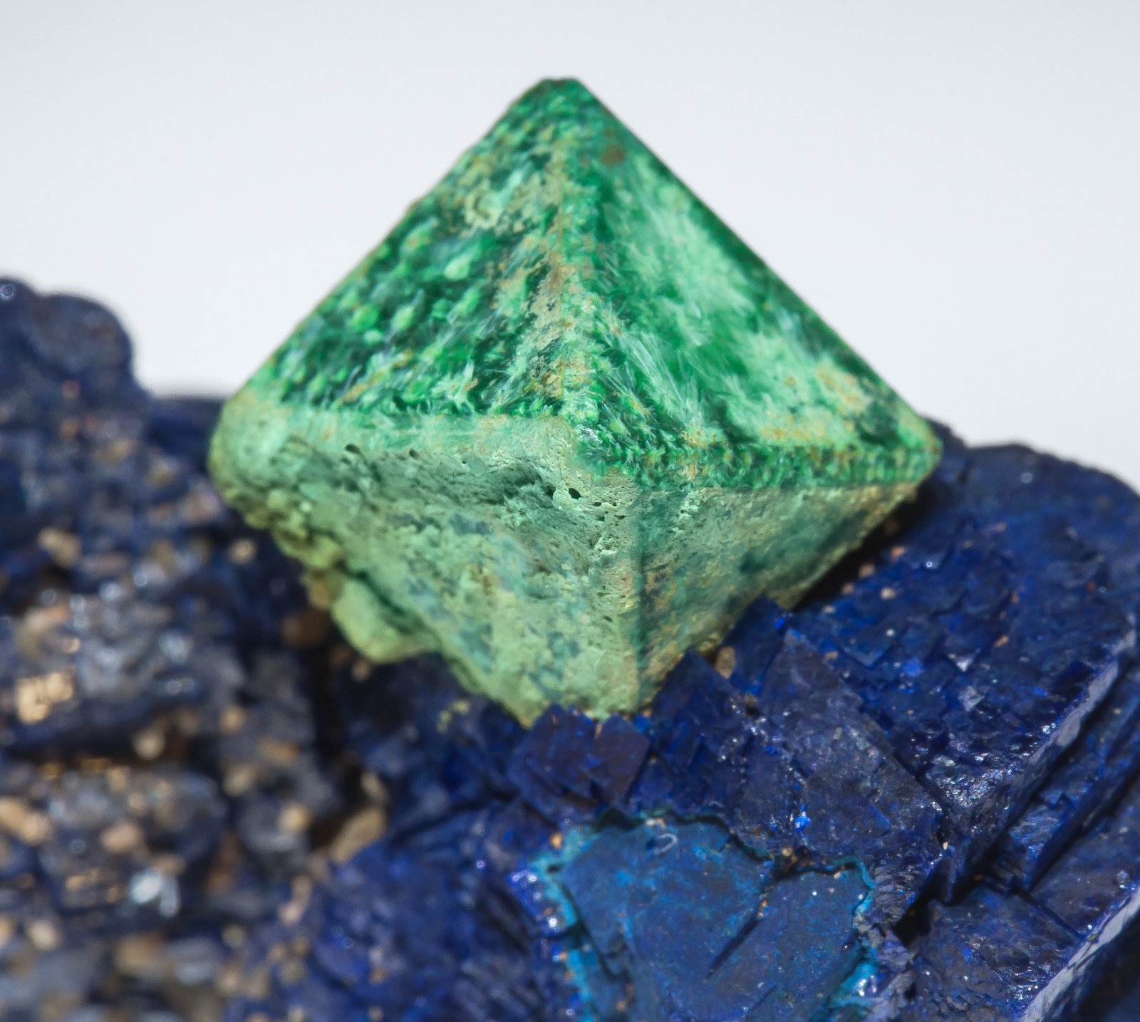 specimens/s_imagesAM2/Malachite-ET86AM2d.jpg