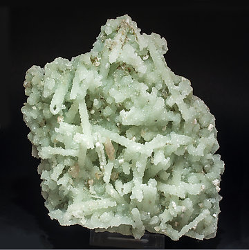 Prehnite perimorphic Laumontite. 